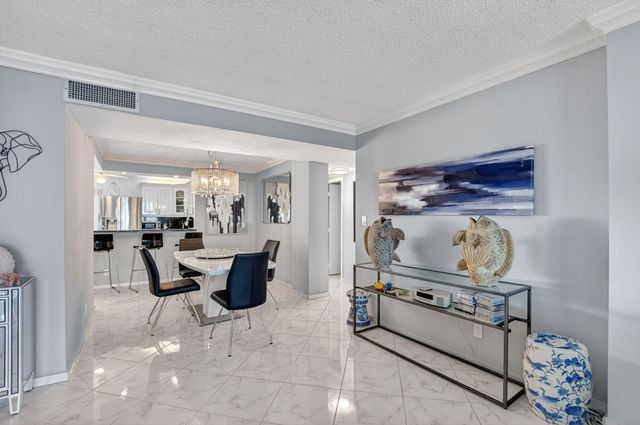 3000 S Ocean Boulevard 1004, Boca Raton, FL 33432