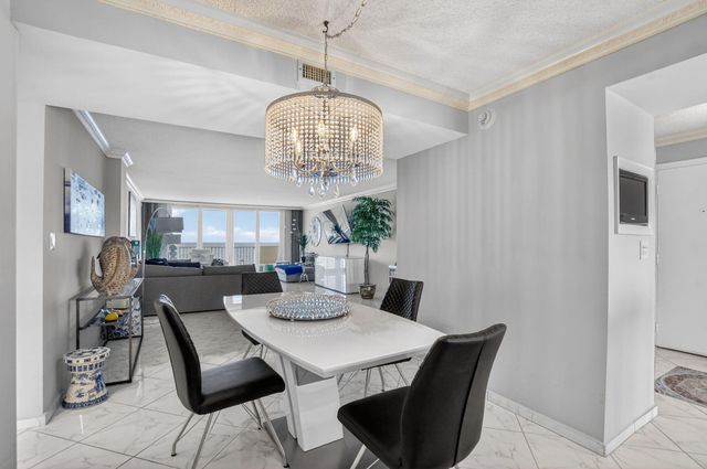 3000 S Ocean Boulevard 1004, Boca Raton, FL 33432