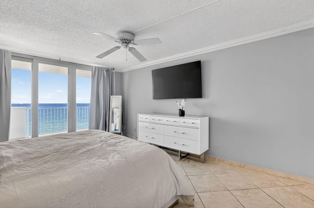 3000 S Ocean Boulevard 1004, Boca Raton, FL 33432