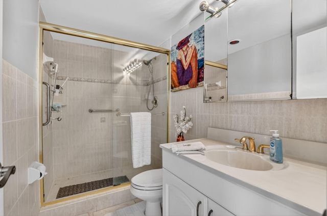 3000 S Ocean Boulevard 1004, Boca Raton, FL 33432