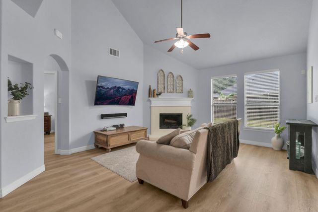 7310 Durango Creek Drive, Magnolia, TX 77354