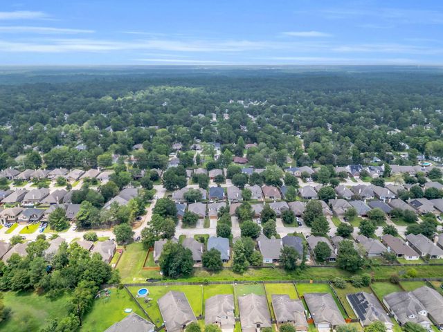 7310 Durango Creek Drive, Magnolia, TX 77354