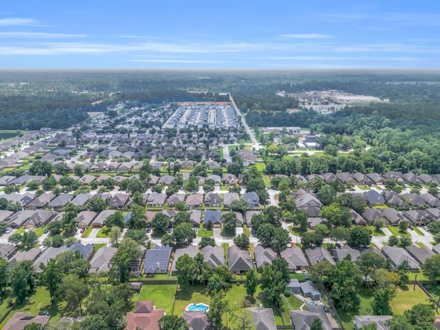 7310 Durango Creek Drive, Magnolia, TX 77354