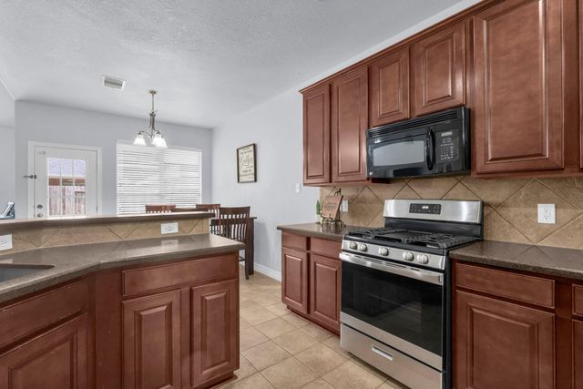 7310 Durango Creek Drive, Magnolia, TX 77354