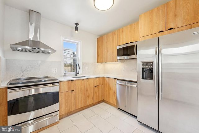 3008 W HARPER ST, Philadelphia, PA 19130