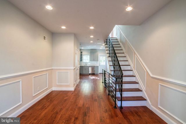 2340 GREENWICH ST, Philadelphia, PA 19146