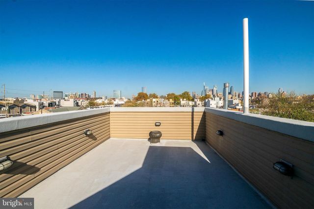 2340 GREENWICH ST, Philadelphia, PA 19146