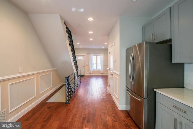 2340 GREENWICH ST, Philadelphia, PA 19146