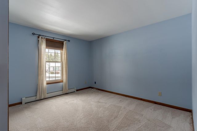 9 Ledgeview Drive, Rochester, NH 03839