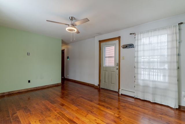 9 Ledgeview Drive, Rochester, NH 03839