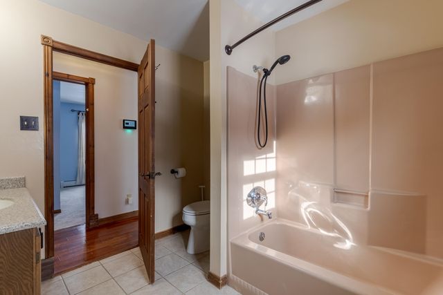 9 Ledgeview Drive, Rochester, NH 03839