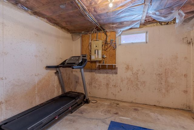 9 Ledgeview Drive, Rochester, NH 03839