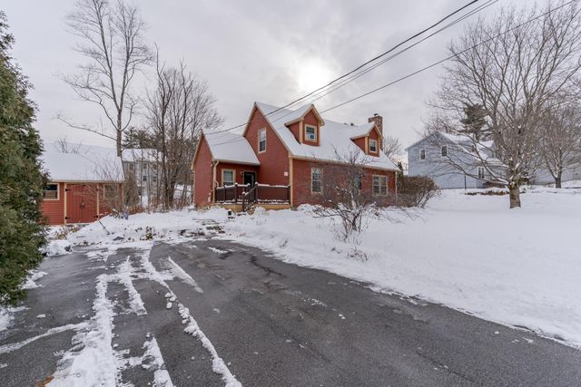 9 Ledgeview Drive, Rochester, NH 03839