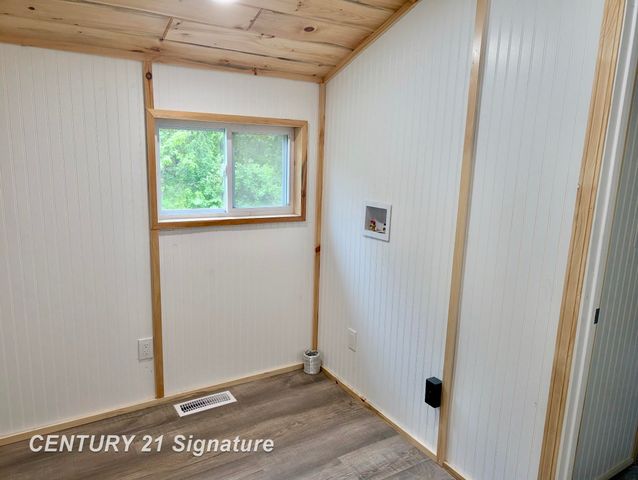 345 Shattuck Road, Saginaw, MI 48604