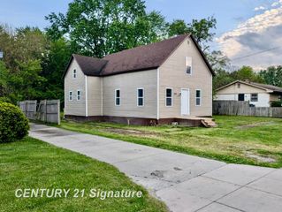 345 Shattuck Road, Saginaw, MI 48604