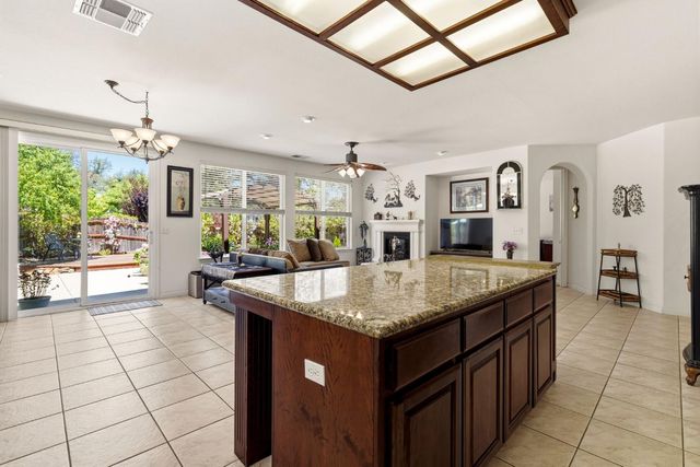 705 Kristi Ct, Jackson, CA 95642