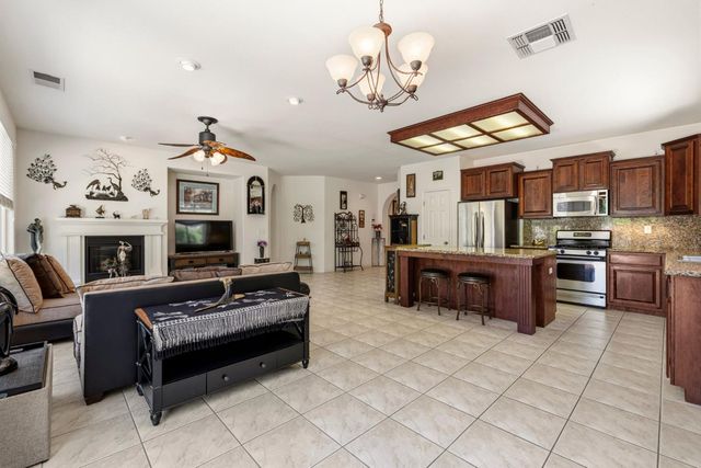 705 Kristi Ct, Jackson, CA 95642