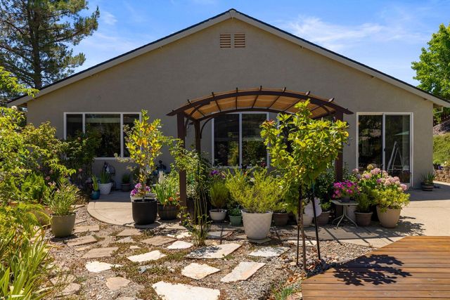 705 Kristi Ct, Jackson, CA 95642