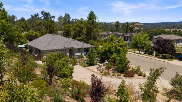 705 Kristi Ct, Jackson, CA 95642