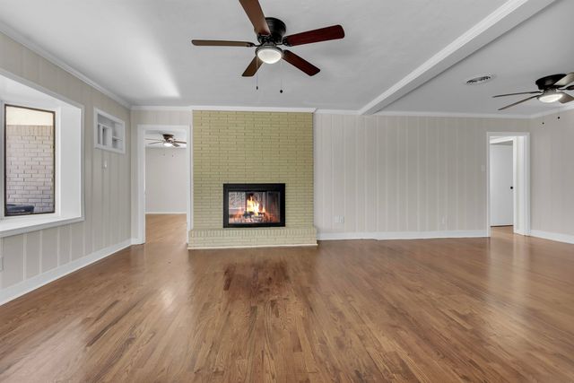 1688 ESTATE DR, Memphis, TN 38119