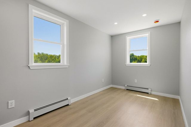 25 Mill Street, Epping, NH 03042