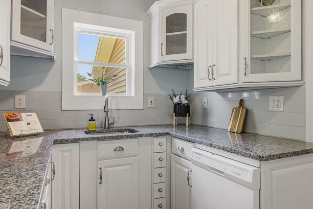 25 Mill Street, Epping, NH 03042