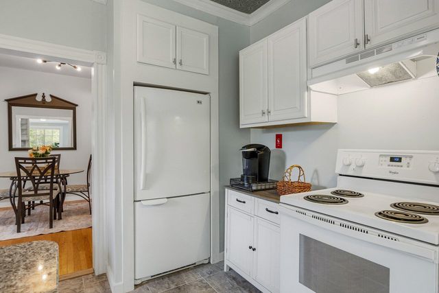 25 Mill Street, Epping, NH 03042