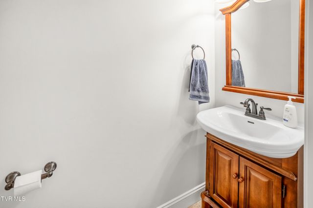 11541 Meadowood Drive, Bristol, VA 24202