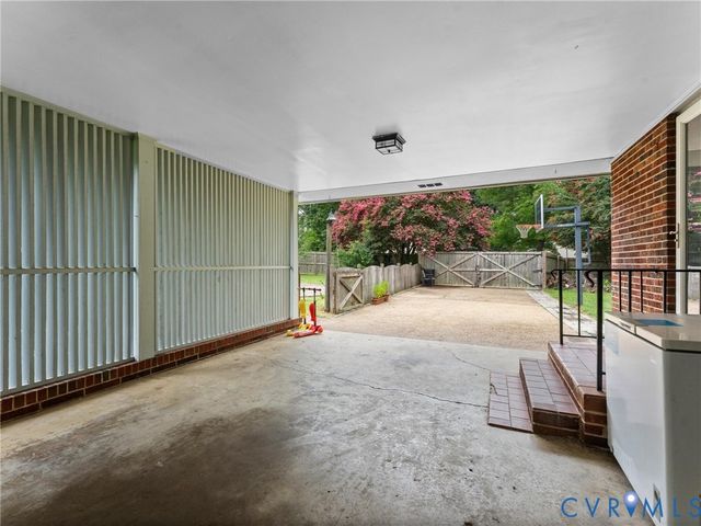 5537 W Melbeck Rd, North Chesterfield, VA 23234