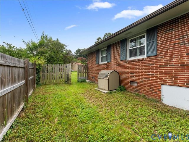 5537 W Melbeck Rd, North Chesterfield, VA 23234