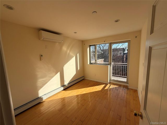 14328 41st Avenue 8A, Flushing, NY 11355