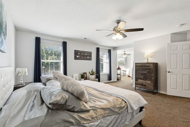 208 Oxford Drive, Roanoke, TX 76262