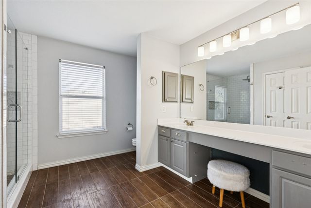 208 Oxford Drive, Roanoke, TX 76262