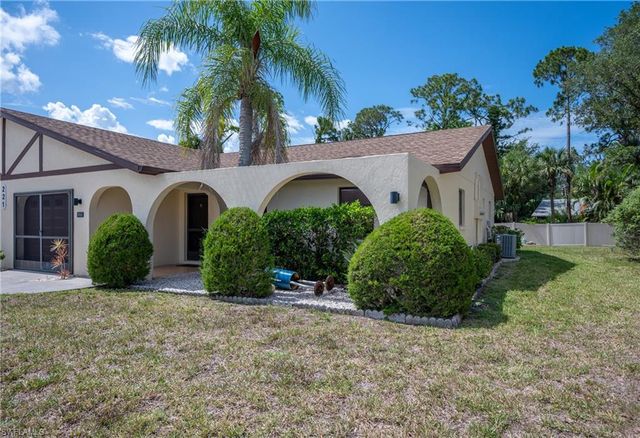 221 High Point DR Unit A, Englewood, FL 34223