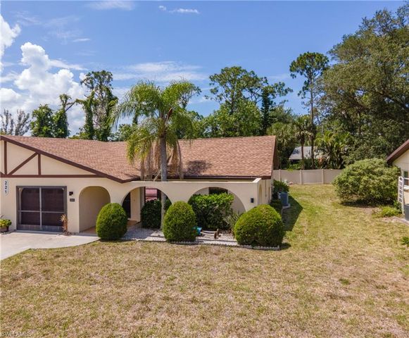 221 High Point DR Unit A, Englewood, FL 34223