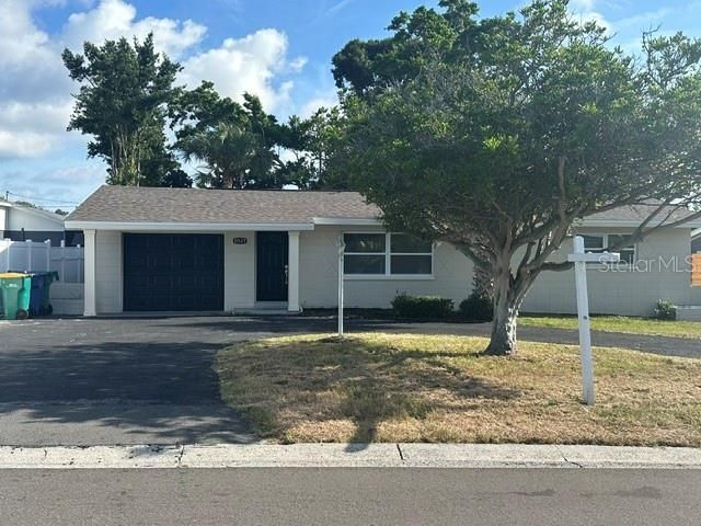 11525 81ST PLACE, Seminole, FL 33772