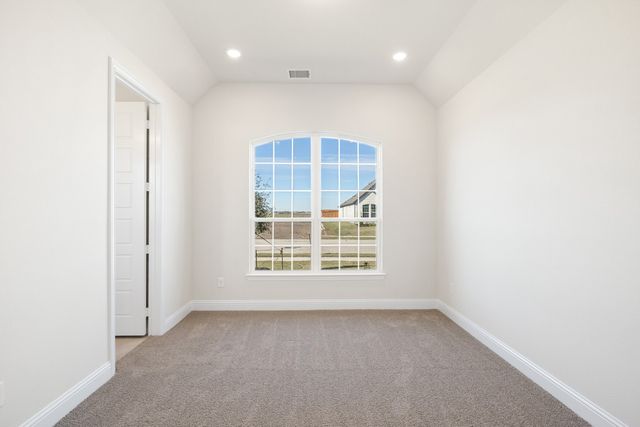 184 Mountain Laurel Drive, Waxahachie, TX 75165