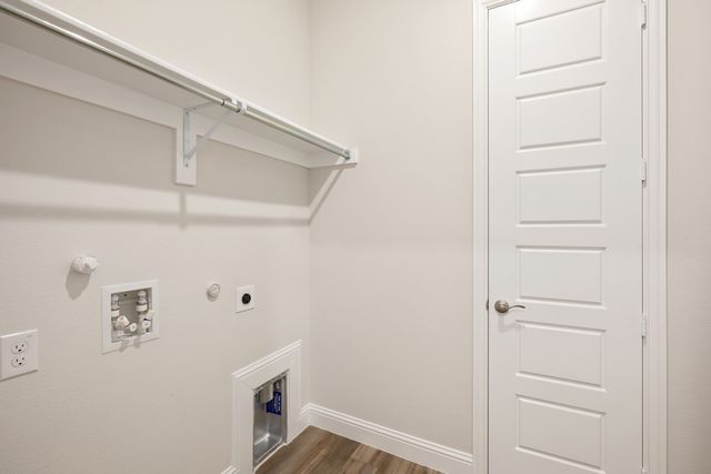 184 Mountain Laurel Drive, Waxahachie, TX 75165