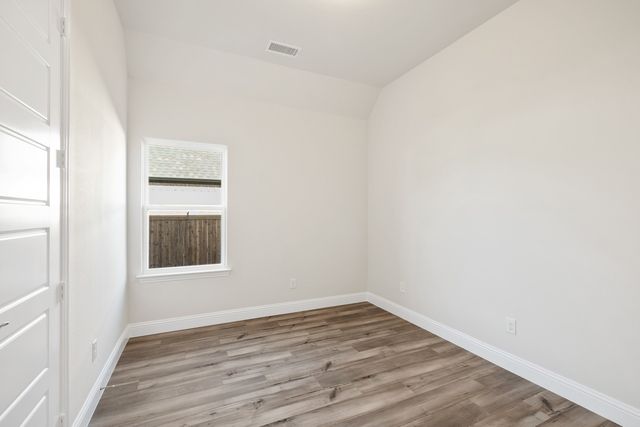 184 Mountain Laurel Drive, Waxahachie, TX 75165