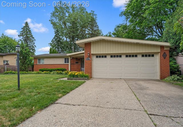 14196 Loveland Street, Livonia, MI 48154