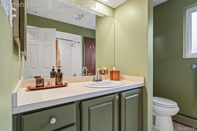 14196 Loveland Street, Livonia, MI 48154