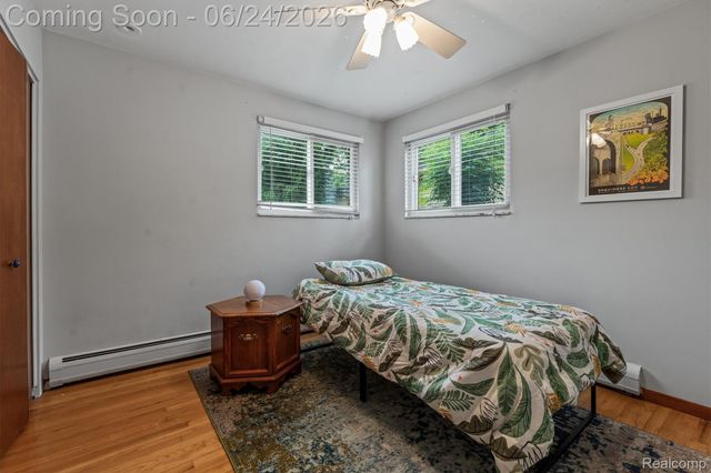 14196 Loveland Street, Livonia, MI 48154