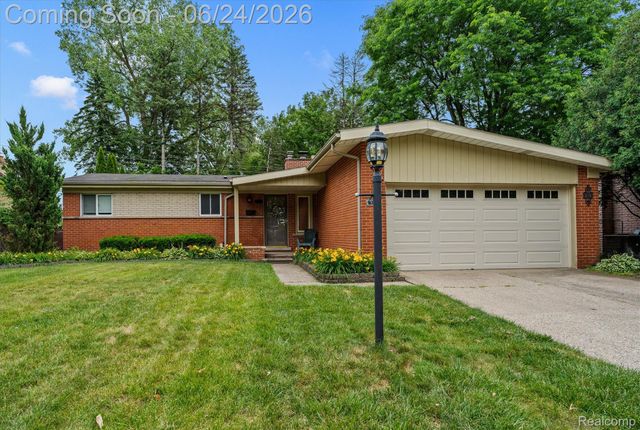 14196 Loveland Street, Livonia, MI 48154