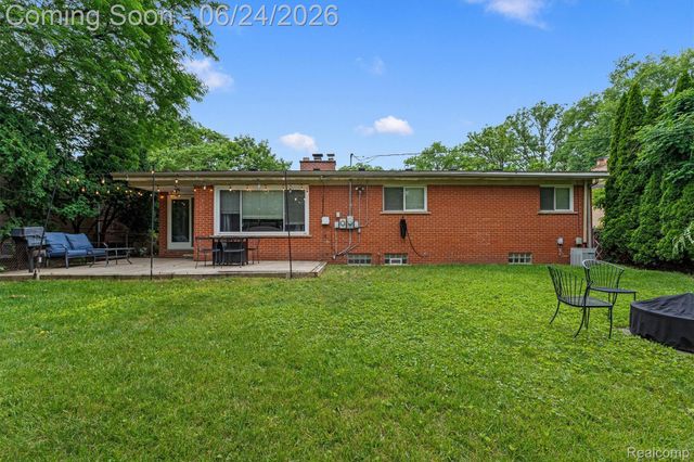 14196 Loveland Street, Livonia, MI 48154