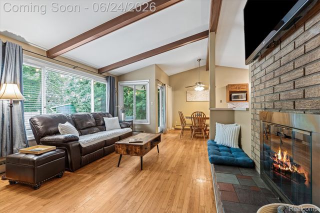 14196 Loveland Street, Livonia, MI 48154