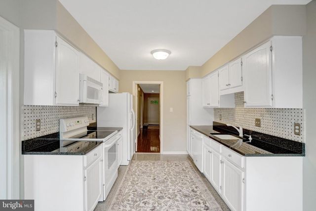 6402 SEVEN OAKS CT, Falls Church, VA 22042