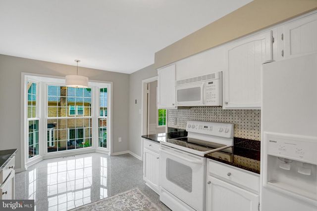 6402 SEVEN OAKS CT, Falls Church, VA 22042