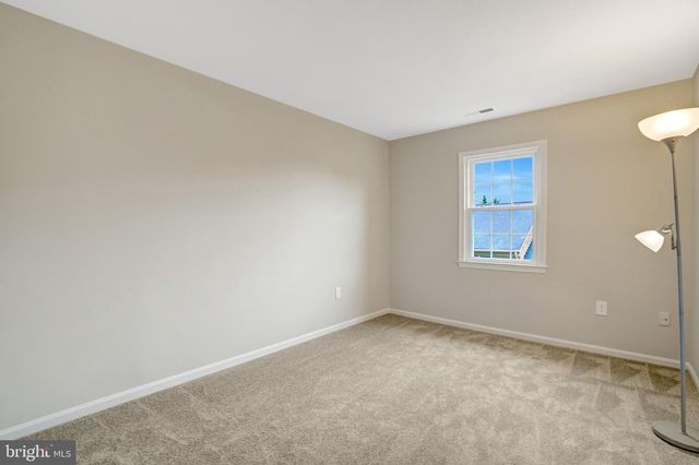 6402 SEVEN OAKS CT, Falls Church, VA 22042