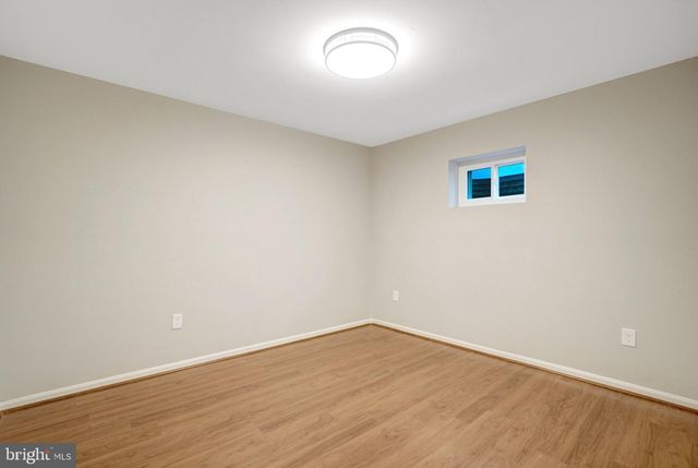 6402 SEVEN OAKS CT, Falls Church, VA 22042