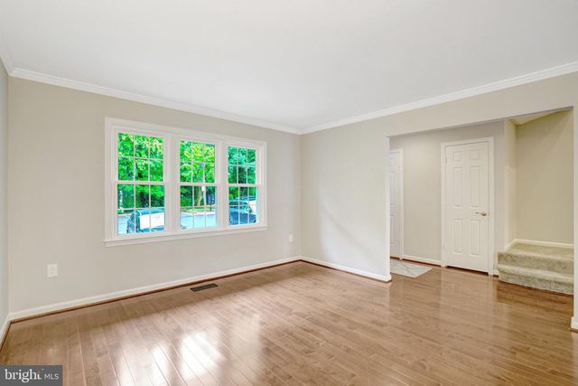 6402 SEVEN OAKS CT, Falls Church, VA 22042